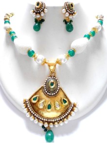 Polki Necklace Set